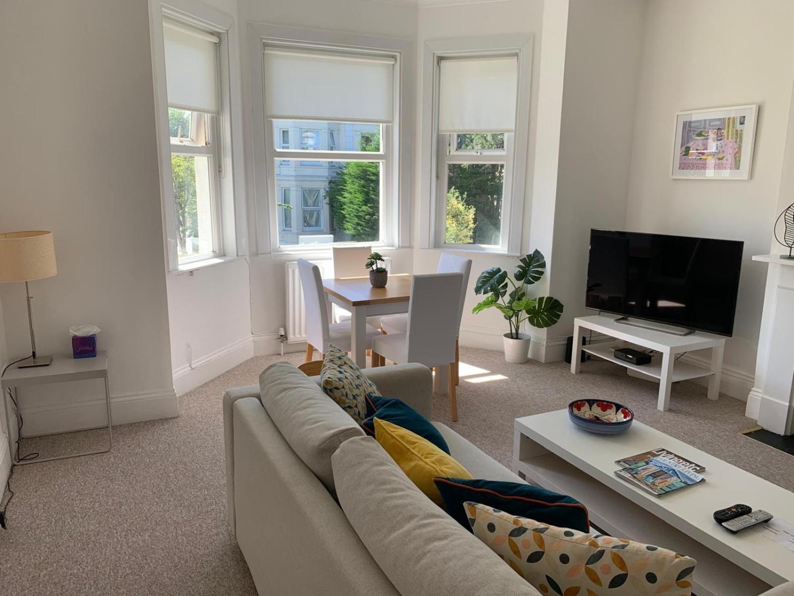 Tree Tops Apartment In Tunbridge Wells Экстерьер фото