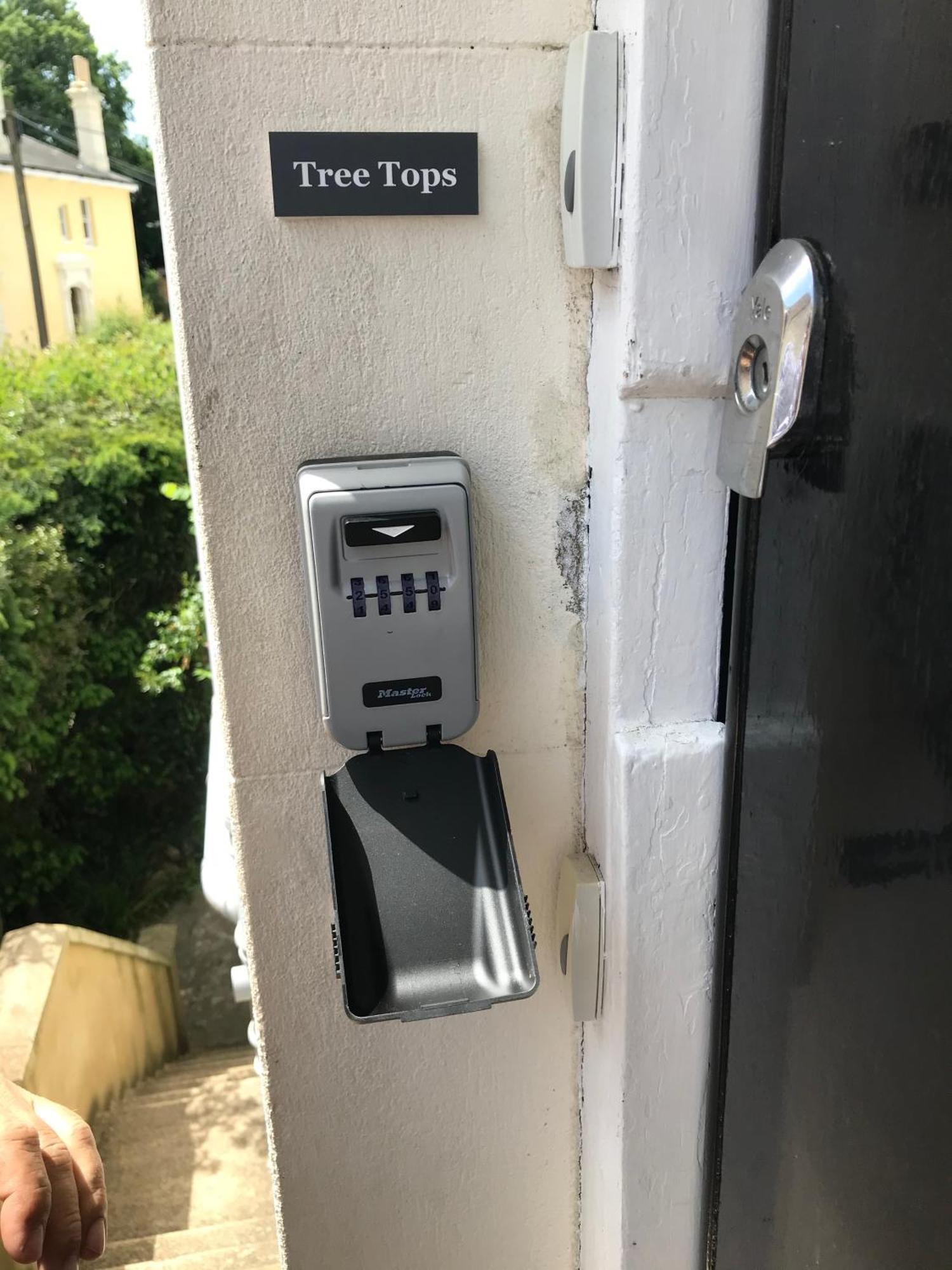 Tree Tops Apartment In Tunbridge Wells Экстерьер фото
